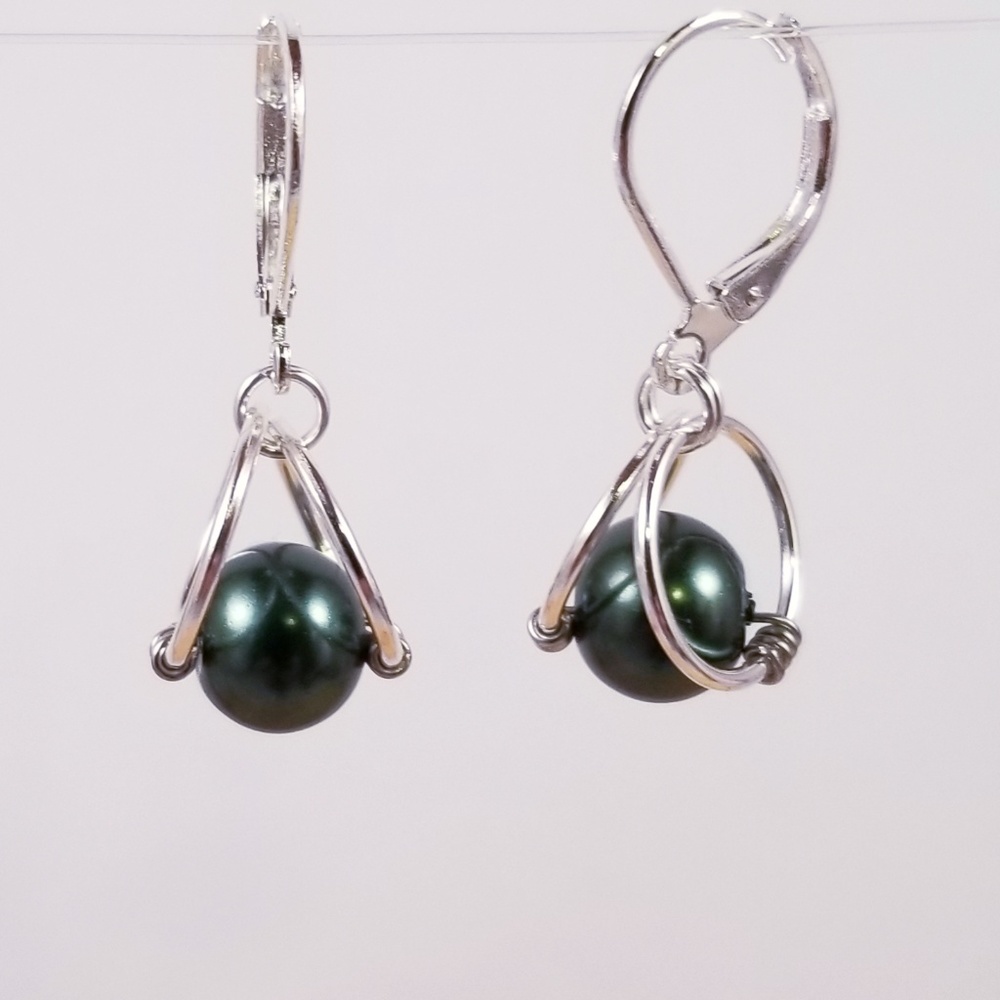 Glass Forest Green Pearl Silver Earrings